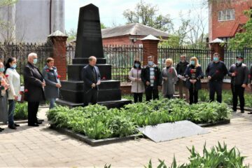 Вшанування пам’яті загиблих воїнів у Другій світовій війні викладачами ННІ МСМ